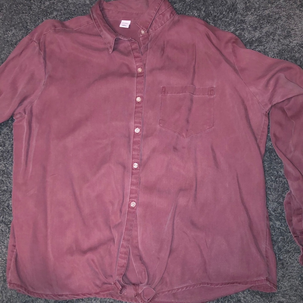Long sleeve flannel with tie at the bottom